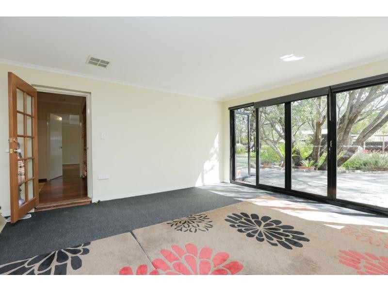 11a Mary Street, Hazelmere WA 6055