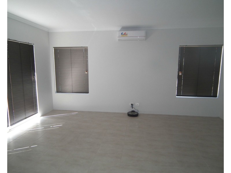 3/68 West Churchill Avenue, Munster WA 6166