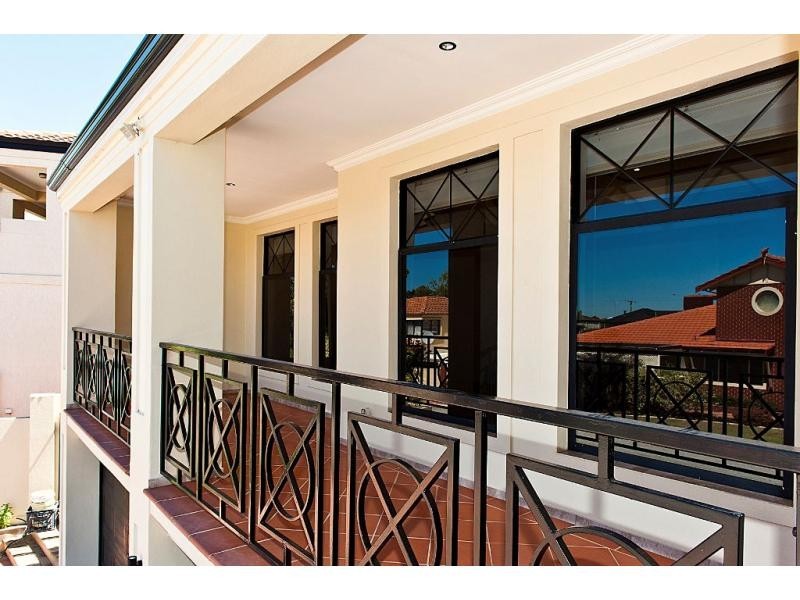 7 Roelands Place, Dianella WA 6059