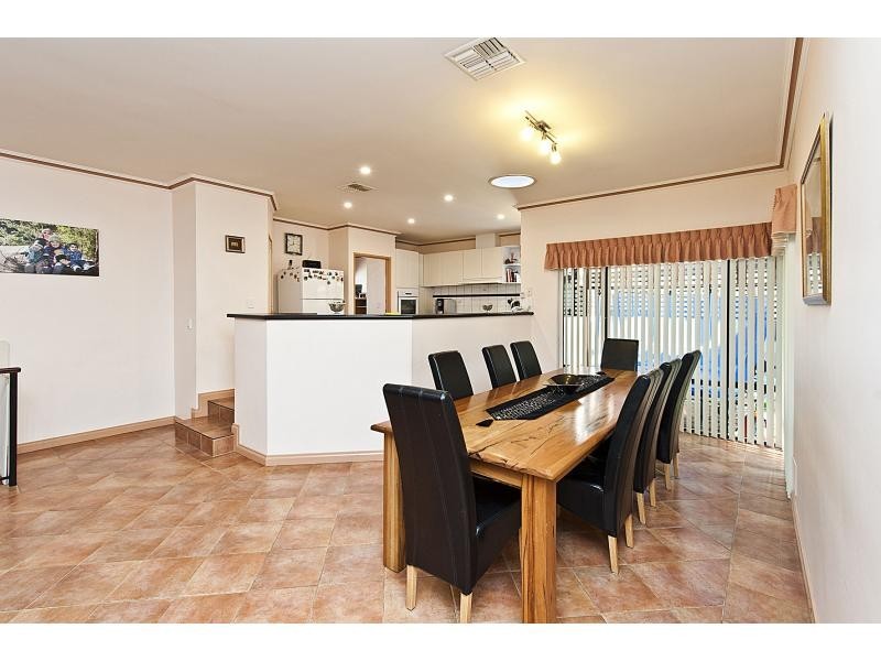 7 Roelands Place, Dianella WA 6059