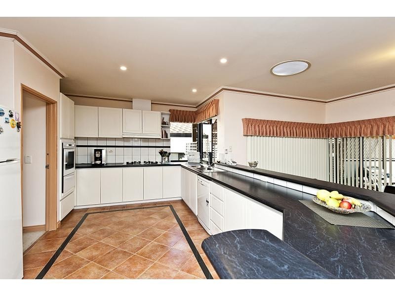 7 Roelands Place, Dianella WA 6059