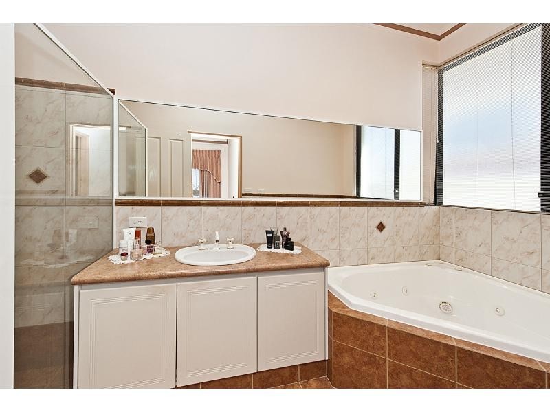 7 Roelands Place, Dianella WA 6059