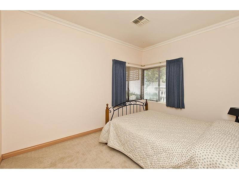 7 Roelands Place, Dianella WA 6059