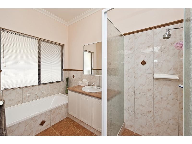 7 Roelands Place, Dianella WA 6059