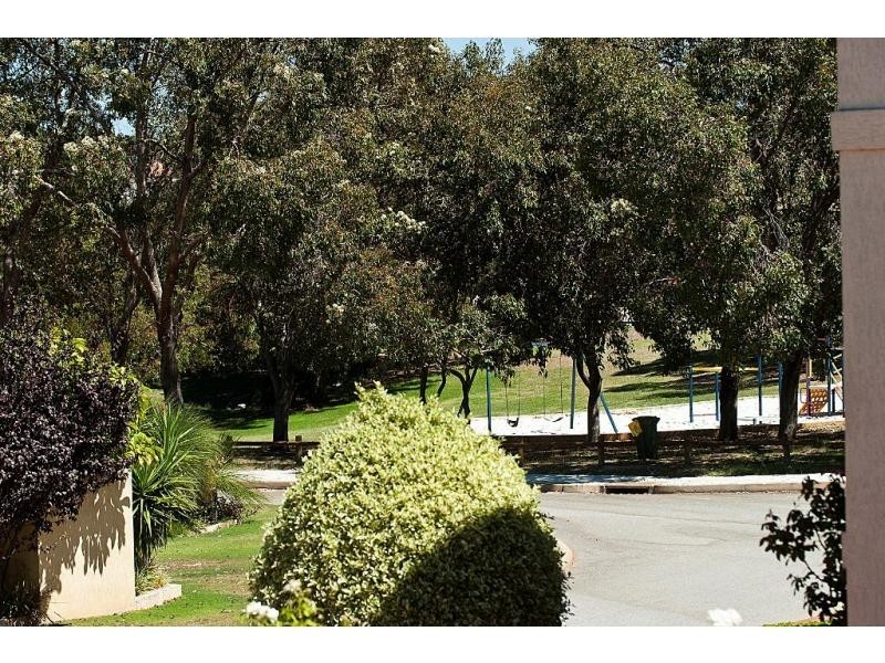 7 Roelands Place, Dianella WA 6059