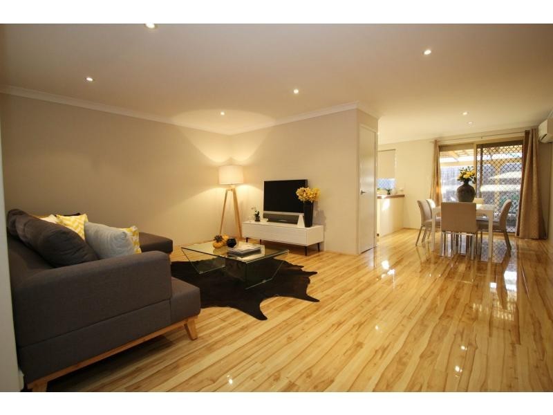 4/10 East Street, Guildford WA 6055