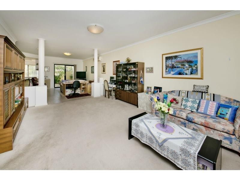 2/32 Raymond Street, Yokine WA 6060