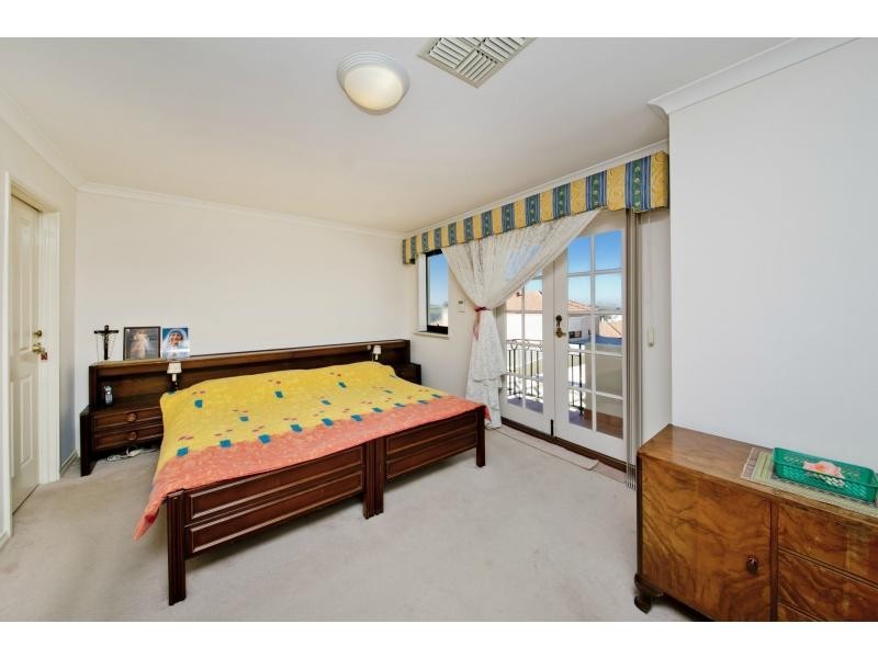 2/32 Raymond Street, Yokine WA 6060