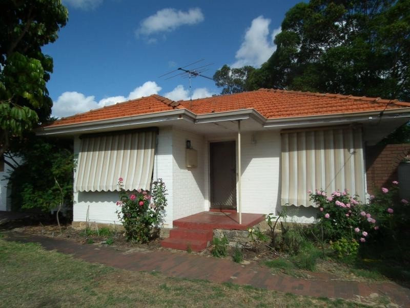 54 Redcliffe Avenue, Balga WA 6061