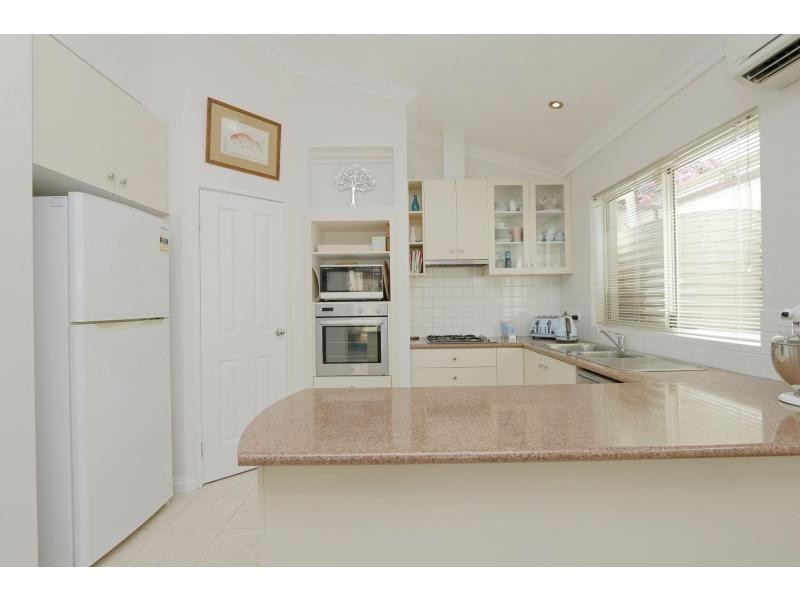 13b Muir Street, Innaloo WA 6018