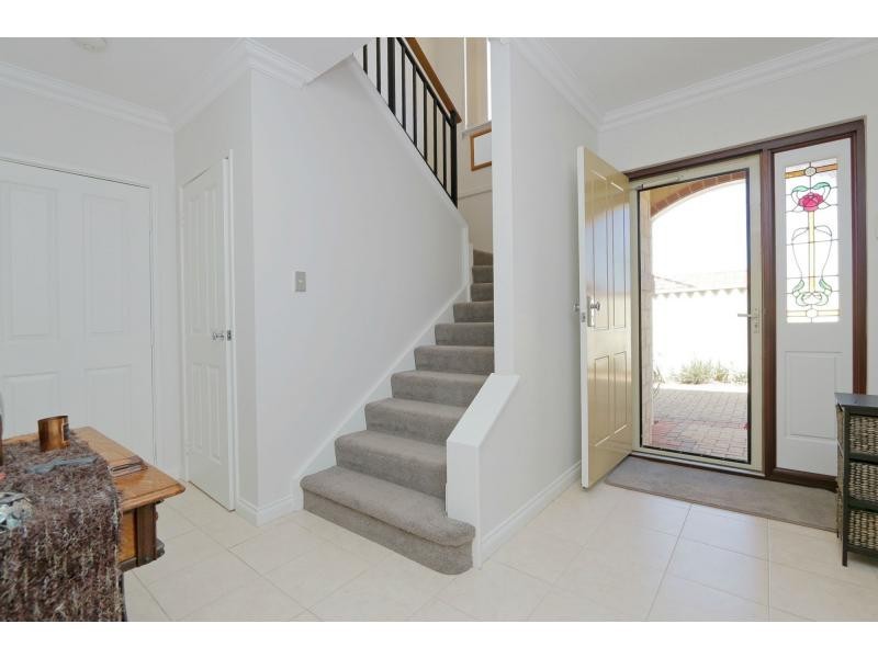 13b Muir Street, Innaloo WA 6018