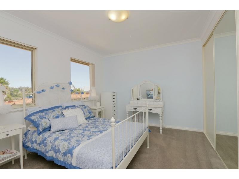 13b Muir Street, Innaloo WA 6018