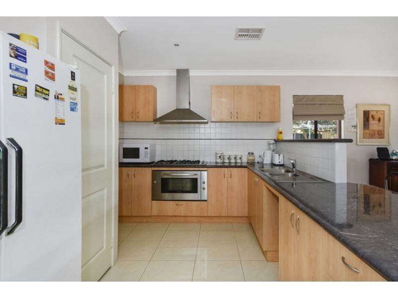 69 Vaucluse Circuit, Belmont WA 6104