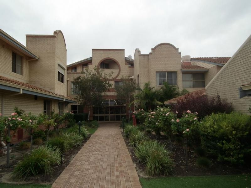 8/21 Dianella Drive, Dianella WA 6059