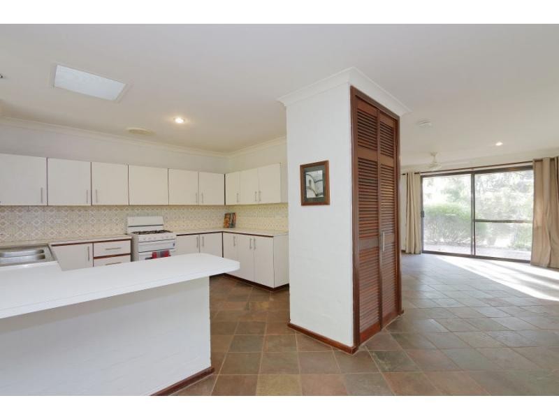 714 Reserve Road, Gidgegannup WA 6083