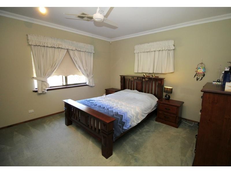 16 Cabramatta Street, Bayswater WA 6053