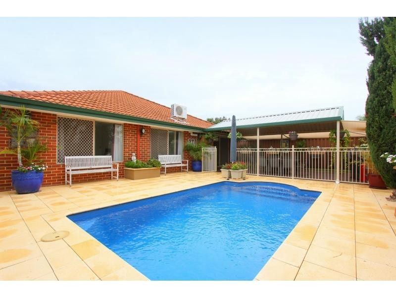 3 Ison Court, Caversham WA 6055