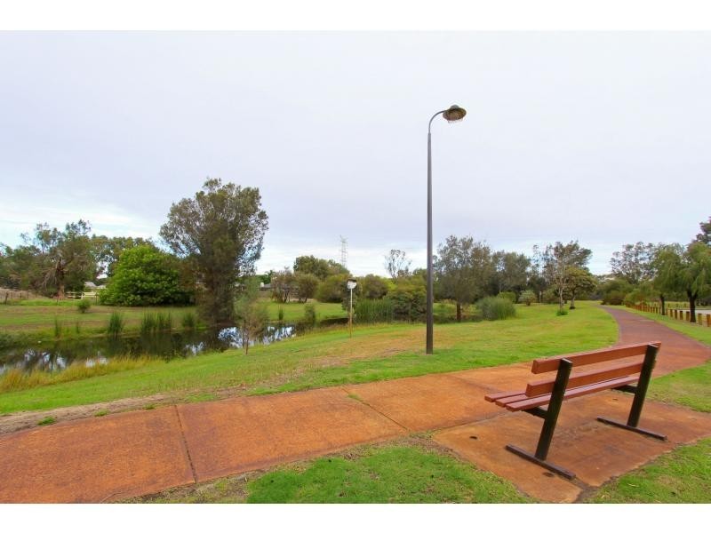 3 Ison Court, Caversham WA 6055