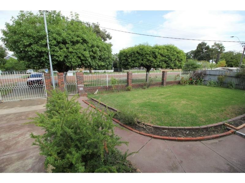 10 Helena Street, Guildford WA 6055