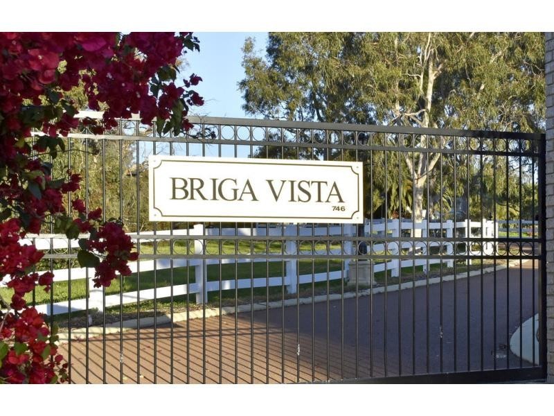 746 Campersic Road, Brigadoon WA 6069