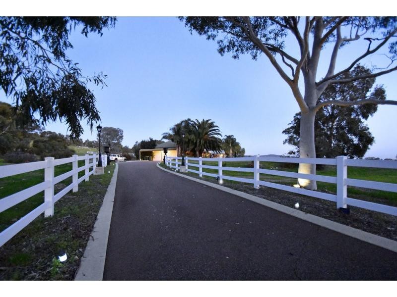 746 Campersic Road, Brigadoon WA 6069