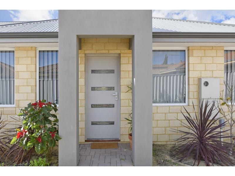 16B Medhurst Crescent, Nollamara WA 6061