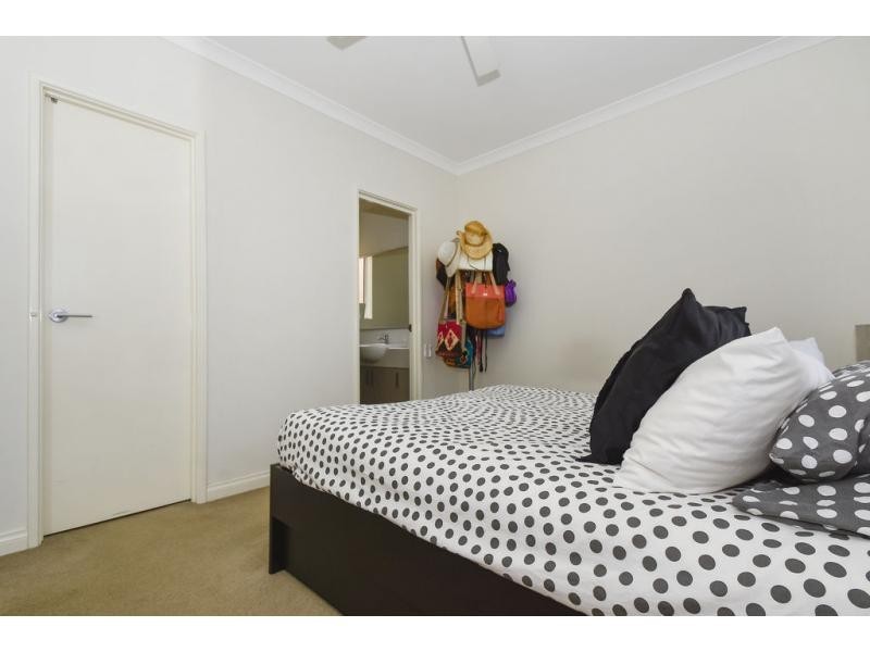 16B Medhurst Crescent, Nollamara WA 6061