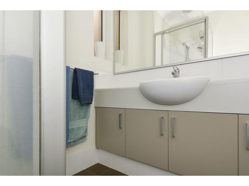 16B Medhurst Crescent, Nollamara WA 6061