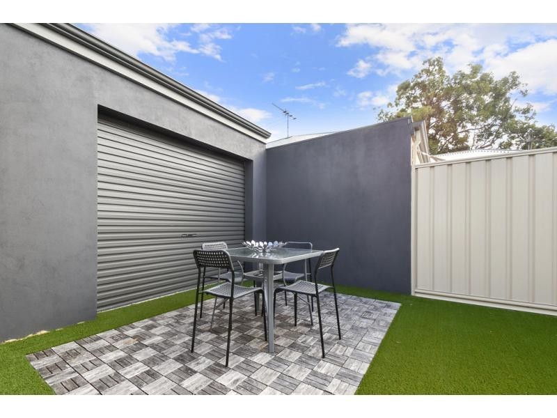 16B Medhurst Crescent, Nollamara WA 6061