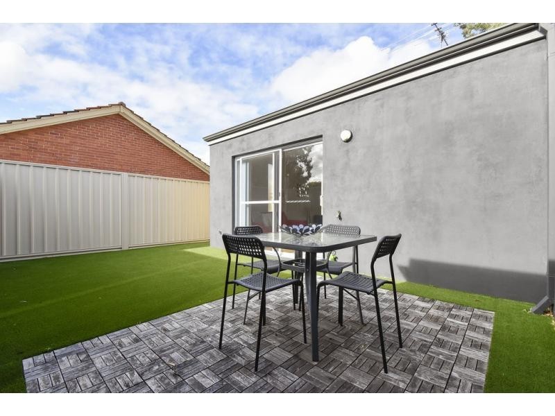 16B Medhurst Crescent, Nollamara WA 6061