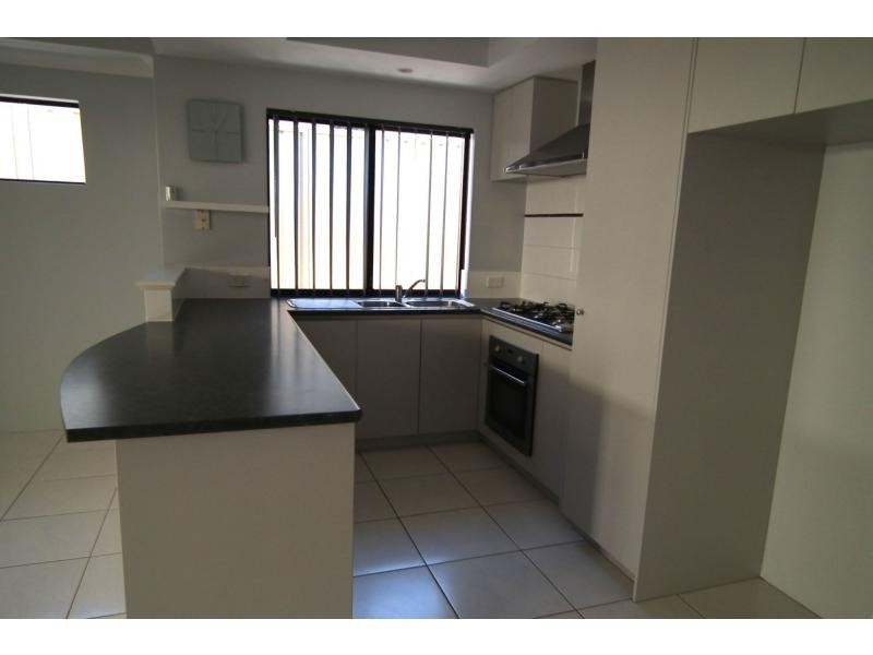 26A Sacramento Parade, Hocking WA 6065