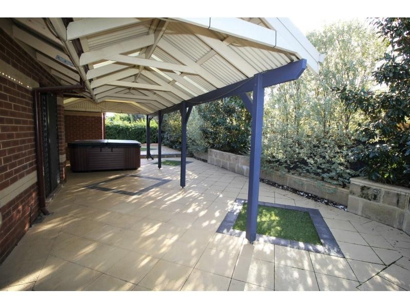 Villa 20/8 Garnsworthy Place, Bassendean WA 6054