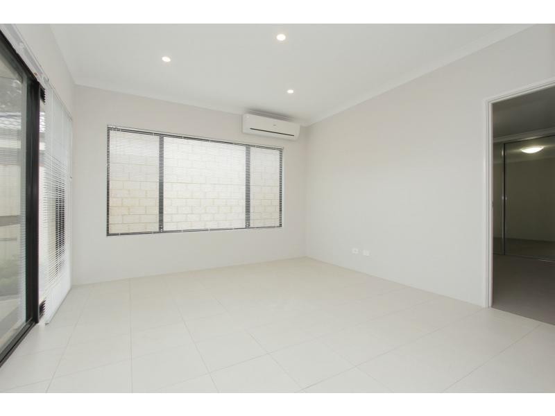 13c Pycombe Way, Westminster WA 6061