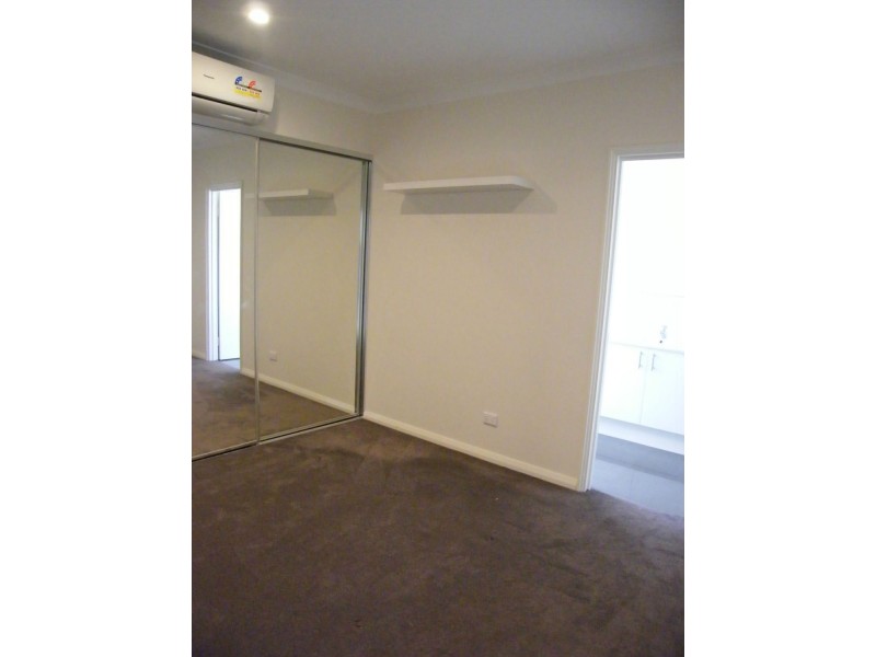 4/2 Vermont Street, Nollamara WA 6061