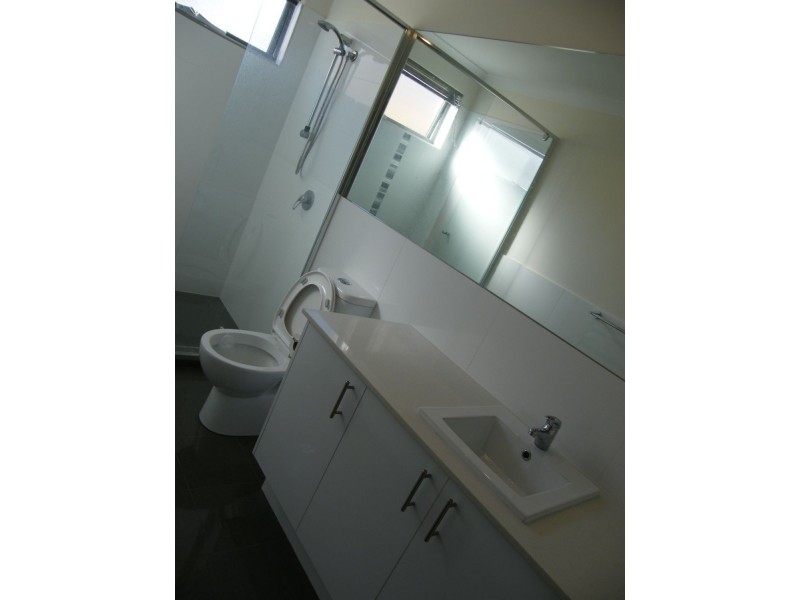 4/2 Vermont Street, Nollamara WA 6061