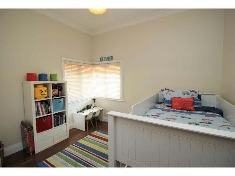 11 Piercy Street, Guildford WA 6055