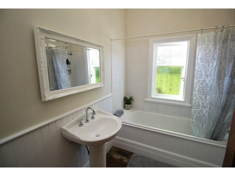 11 Piercy Street, Guildford WA 6055