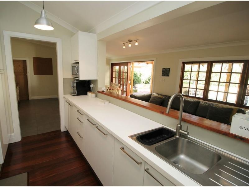 11 Piercy Street, Guildford WA 6055