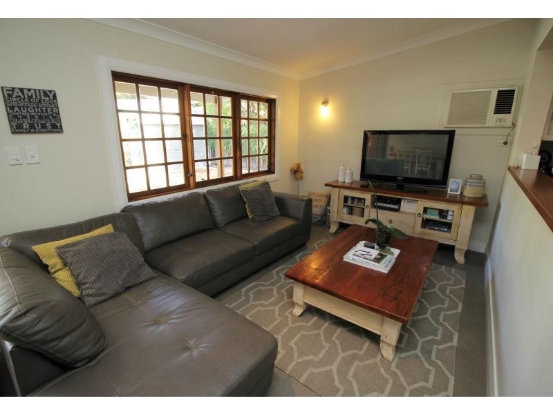 11 Piercy Street, Guildford WA 6055