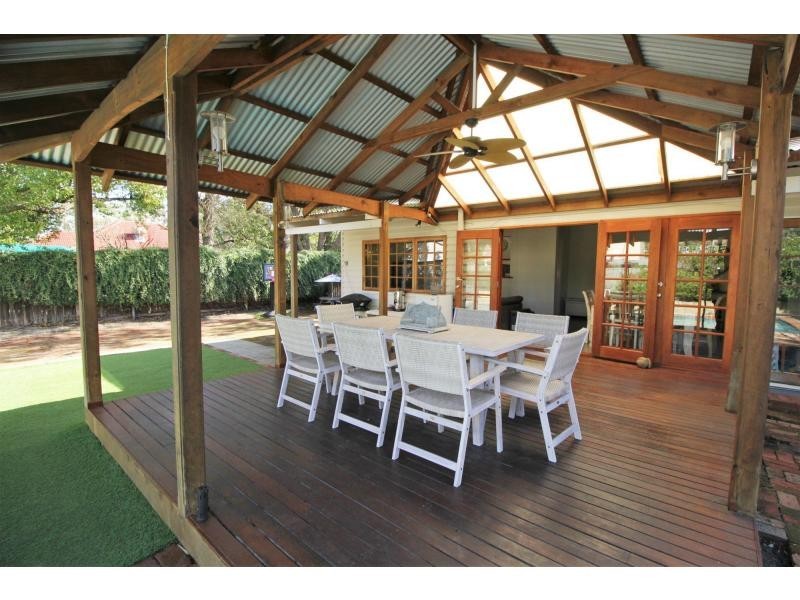 11 Piercy Street, Guildford WA 6055