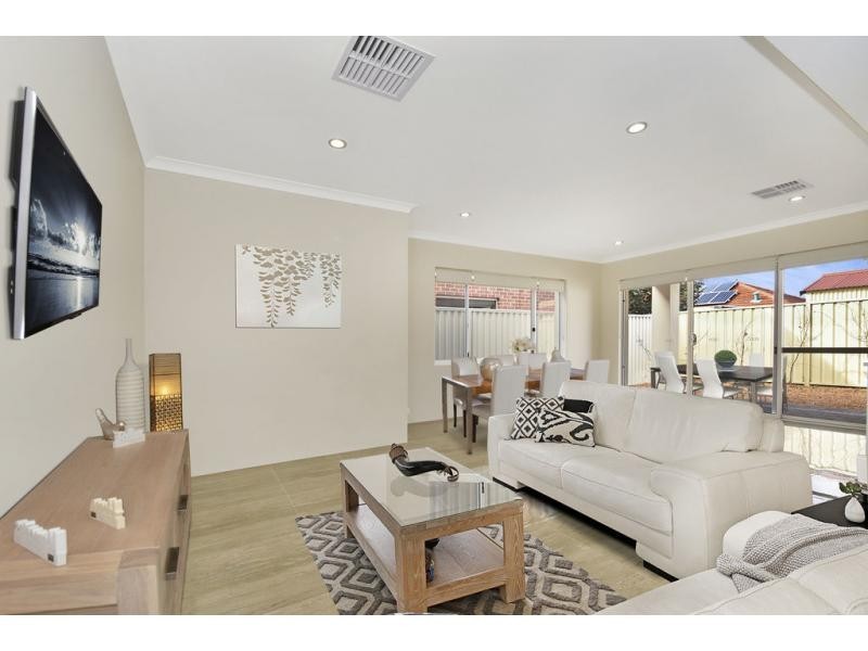 289C Grand Promenade, Dianella WA 6059