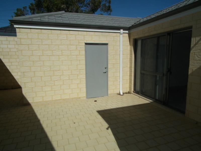 6b Hertha Road, Innaloo WA 6018