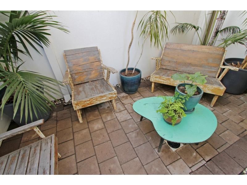 2/10 Smith Street, Perth WA 6000