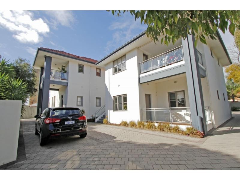 2/10 Smith Street, Perth WA 6000