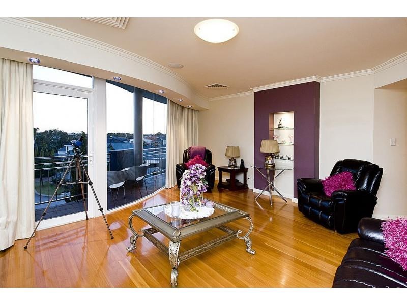 9 Huron Lane, Dianella WA 6059