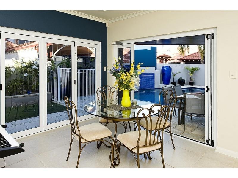 9 Huron Lane, Dianella WA 6059