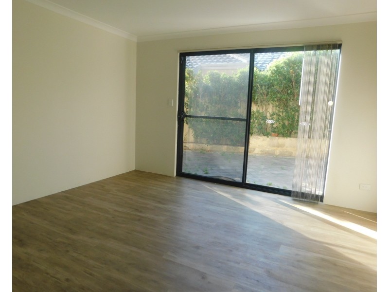 44c Eastbourne Crescent, Nollamara WA 6061