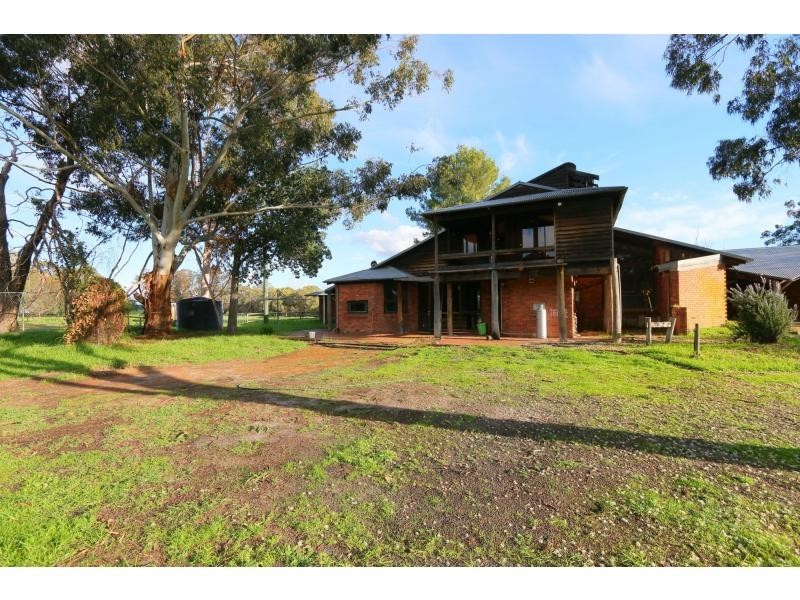 330 Paterson Road, Pinjarra WA 6208