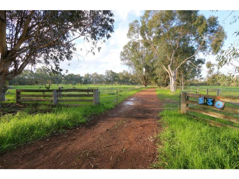 330 Paterson Road, Pinjarra WA 6208