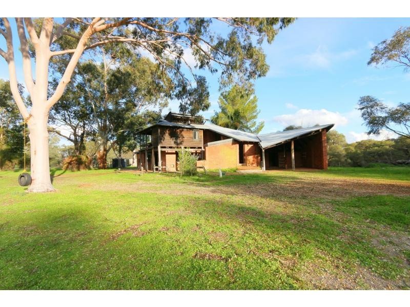 330 Paterson Road, Pinjarra WA 6208